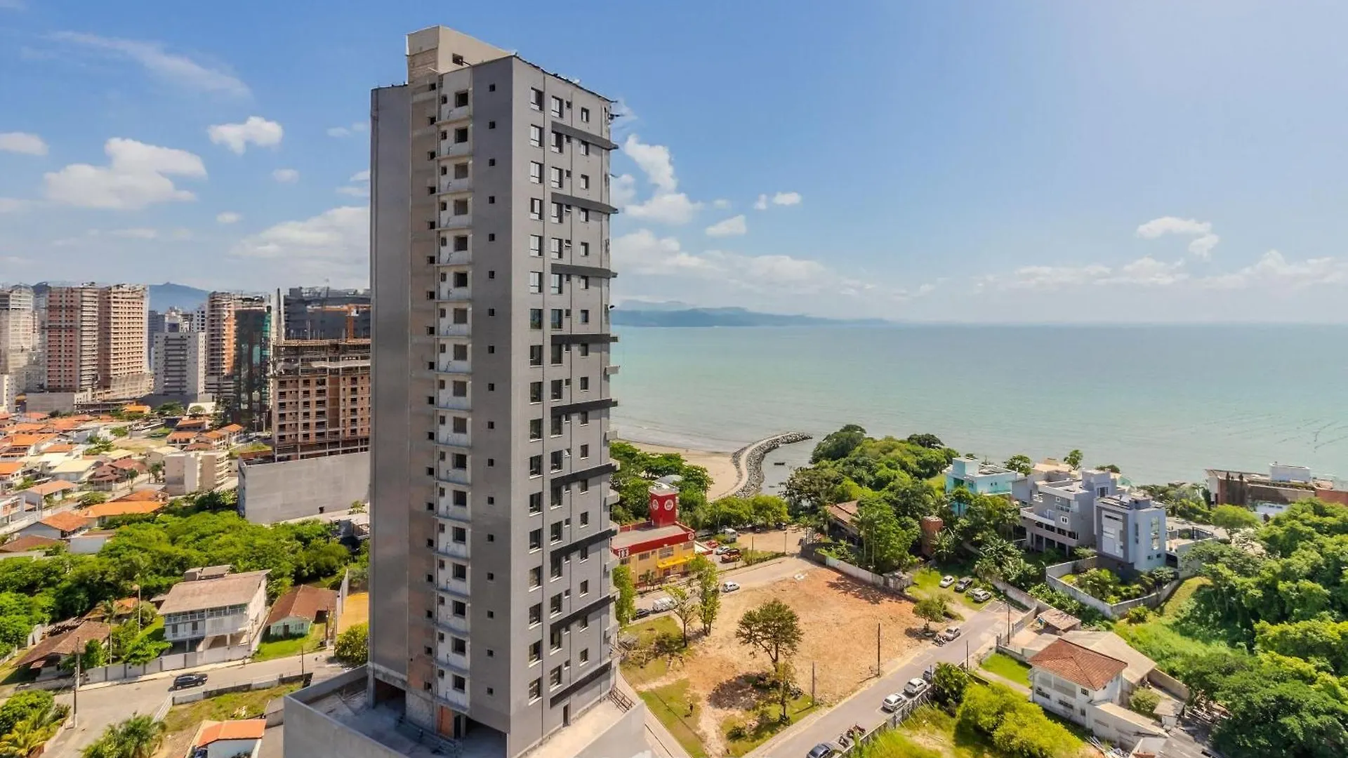 Apto C/ Churrasqueira A 250M Da Praia Mtr1703 Porto Belo